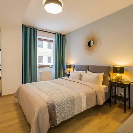 Seasons Mountain Deluxe Apartment *